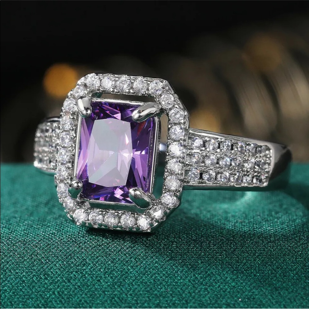 💜925 Stamped Sterling Silver Amethyst Ring💜 - Picture 5 of 7